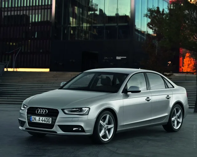 Audi A4 2012 (Ауди А4) седан — 22