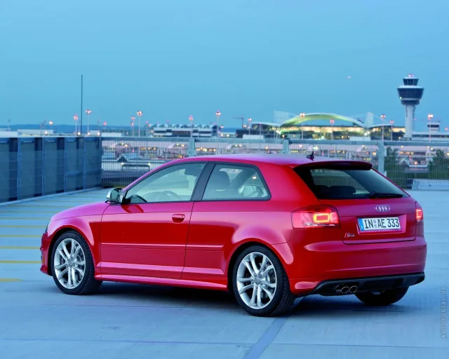 Audi S3 хетчбек — 17