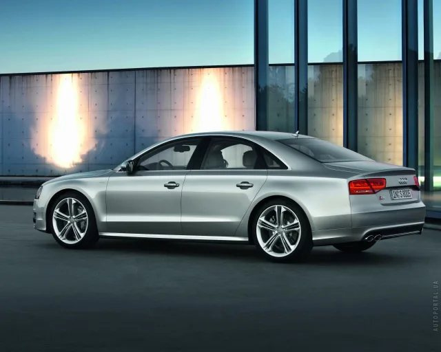 Audi S8 2013 4.0 AT — 15