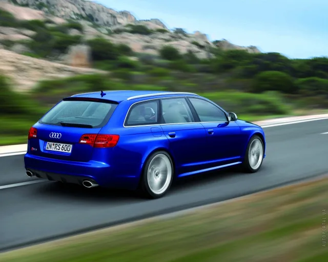 Audi RS6 Avant 2009 універсал — 22