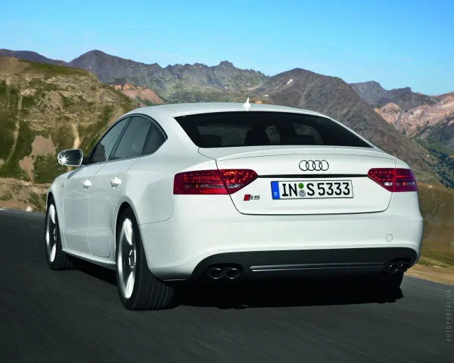 Audi S5 Sportback 2008 хетчбек — 14