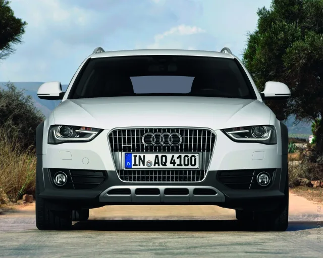 Audi A4 allroad 2012 station wagon — 22