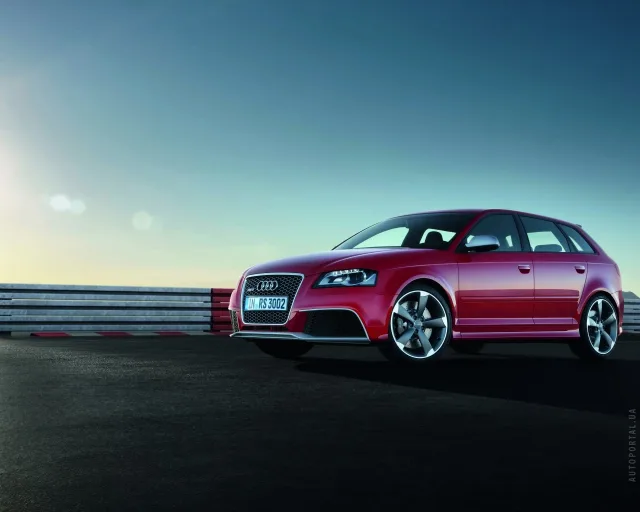 Audi RS3 Sportback 2010 (Ауди РС3 Спортбэк) хэтчбек — 14