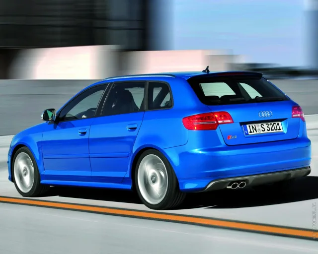 Audi S3 Sportback 2012 хетчбек — 18