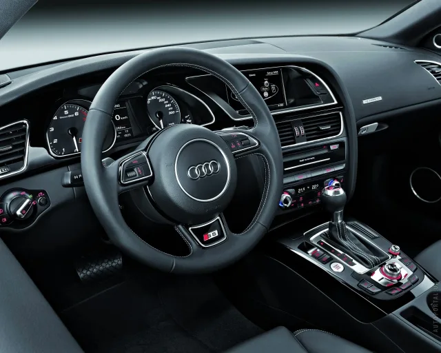 Audi S5 2012 купе — 2