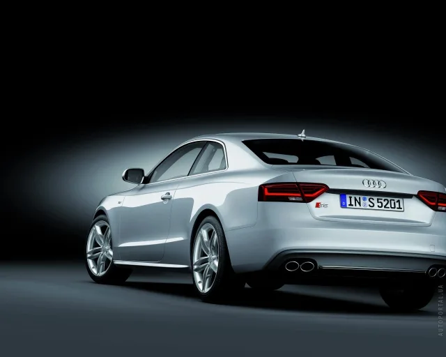 Audi S5 2012 купе — 10