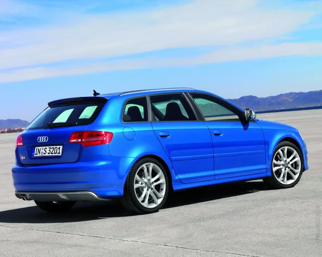 Audi S3 Sportback 2012 хетчбек — 17