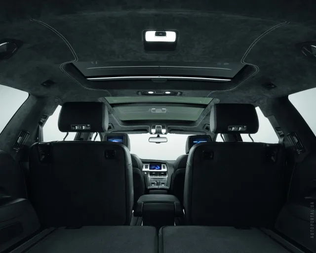 Audi Q7 2006 кросовер — 4