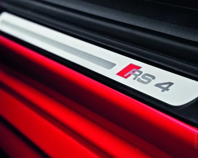 Audi RS4 Avant 2013 універсал — 11