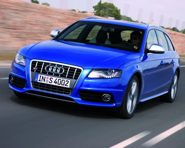 Audi S4 Avant (Ауди С4 Авант) универсал — 19