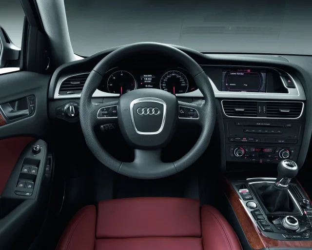 Audi A4 Avant 2008 універсал — 13