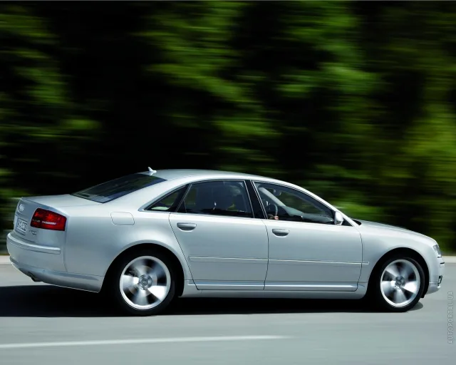 Audi A8 4,2 quattro — 11
