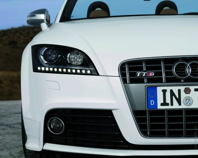 Audi TTS Roadster (Ауди ТТС Родстер) кабриолет — 17