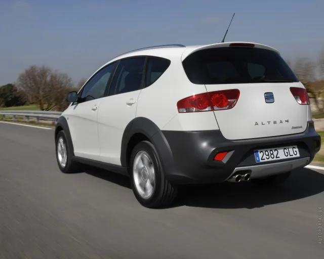 SEAT Altea Freetrack crossover — 4