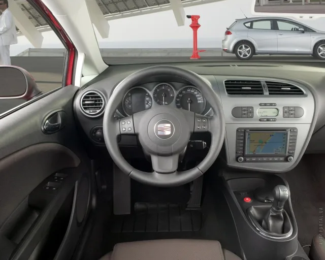 SEAT Leon 2005 hatchback — 4