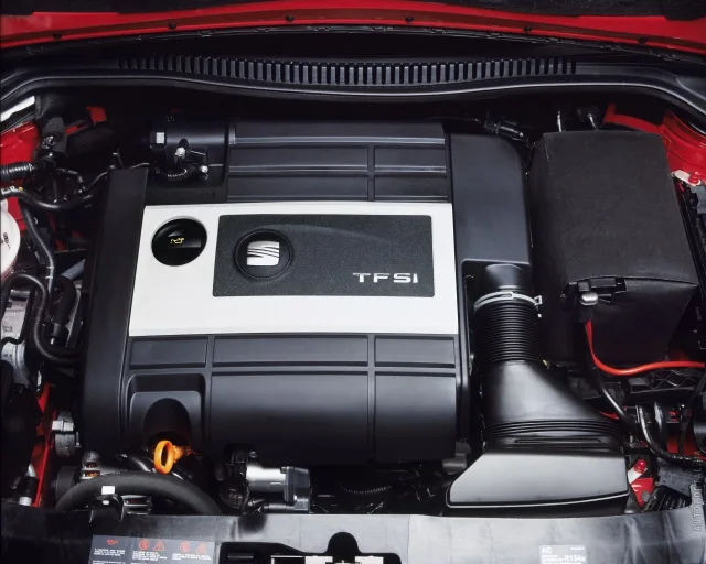SEAT Leon 2005 hatchback — 12