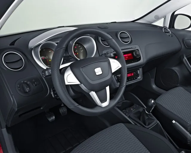 SEAT Ibiza ST 2008 station wagon — 2