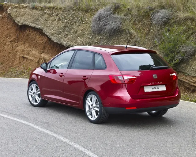 SEAT Ibiza ST 2008 station wagon — 9