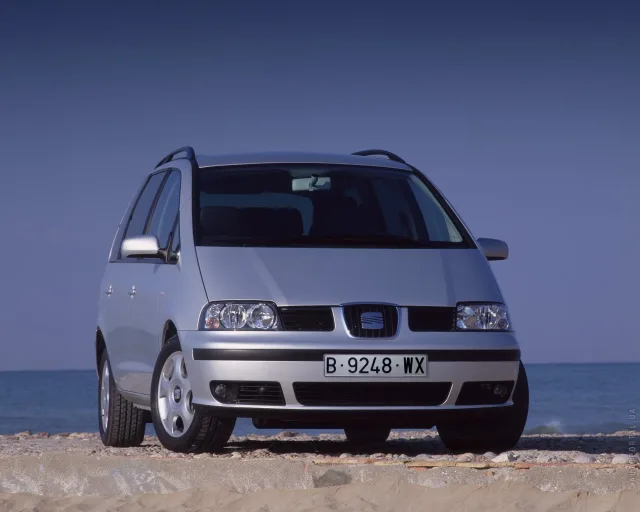 SEAT Alhambra 2000 minivan — 20