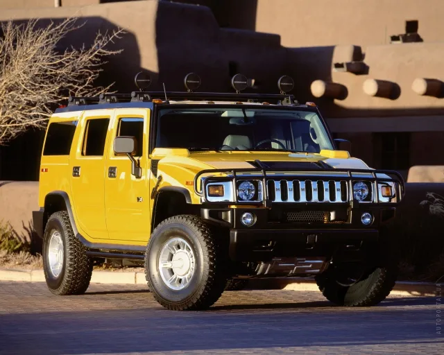 Hummer H2 позашляховик — 18