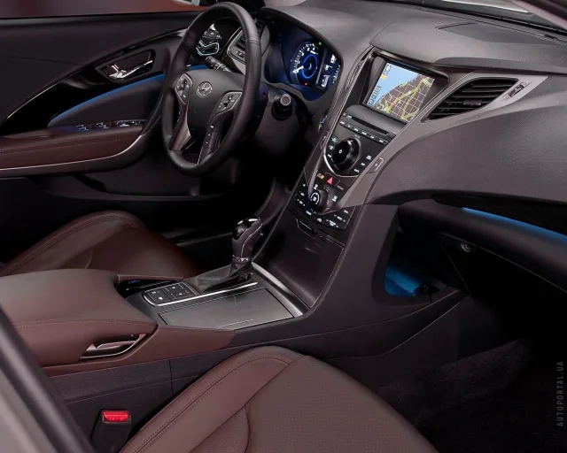 Hyundai Grandeur 2012 (Хюндай, Хундай Грандер) седан — 5