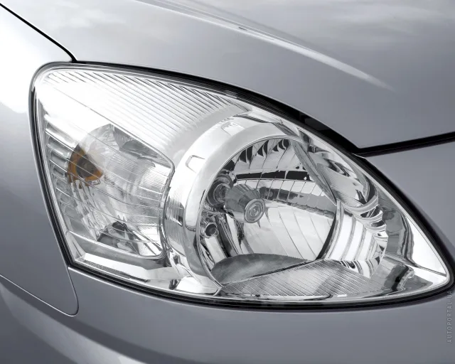 Hyundai Matrix (Хюндай, Хундай Матрикс) микровэн — 13