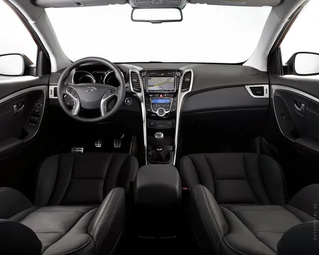 Hyundai i30 2012 (Хюндай, Хундай и30) хэтчбек — 3