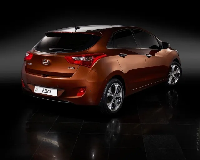 Hyundai i30 2012 (Хюндай, Хундай и30) хэтчбек — 19