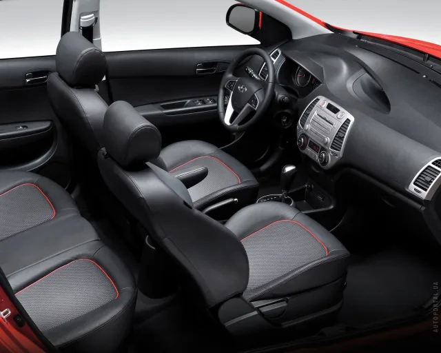 Hyundai i20 1.4 MT Comfort — 18