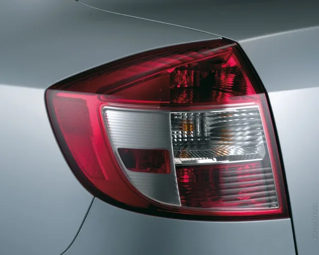 Suzuki SX4 1.6 MT GLX — 10