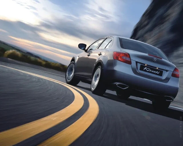 Suzuki Kizashi седан — 14