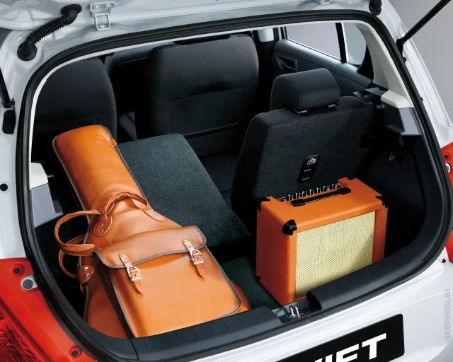 Suzuki Swift 1.2 MT GL — 12