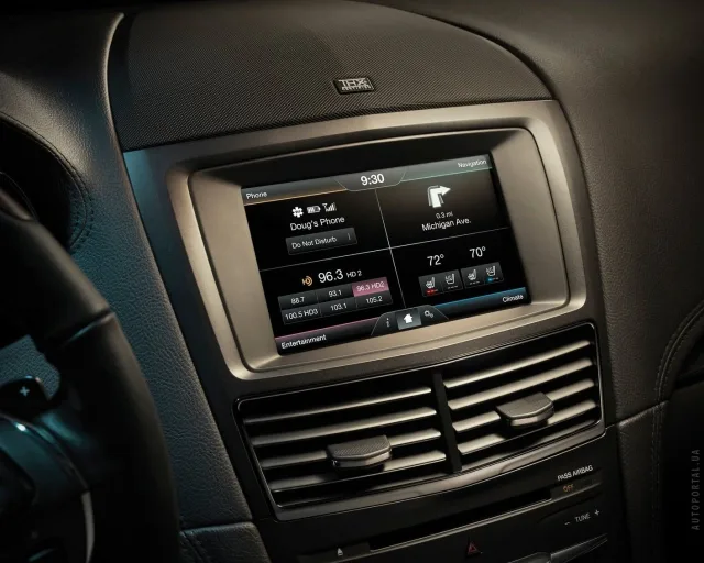 Lincoln MKT (Линкольн МКТ) кроссовер — 7