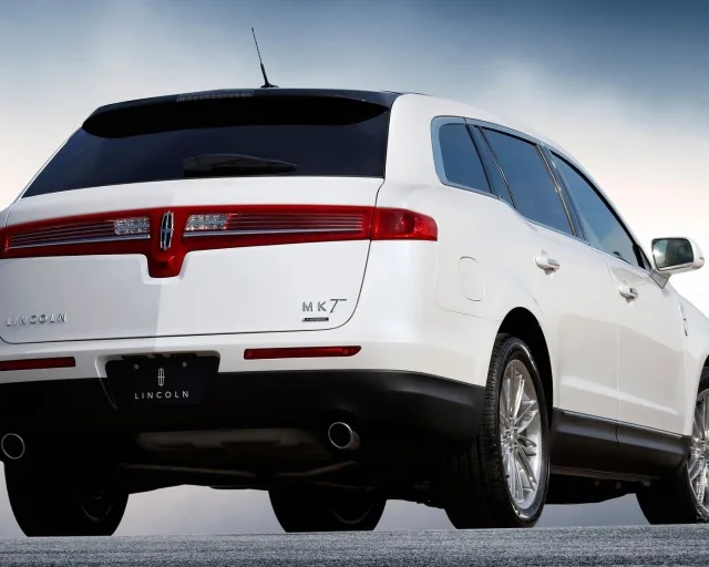Lincoln MKT (Линкольн МКТ) кроссовер — 22