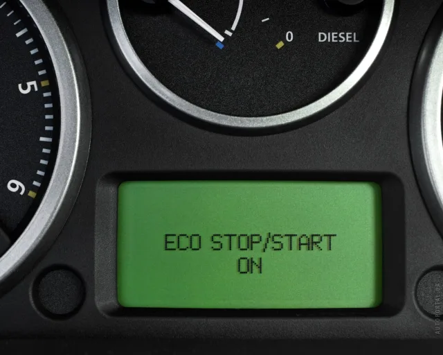 Land Rover Freelander 2 2.2D MT E — 15