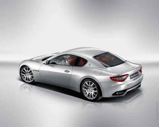 Maserati GranTurismo 4.2 AT — 19