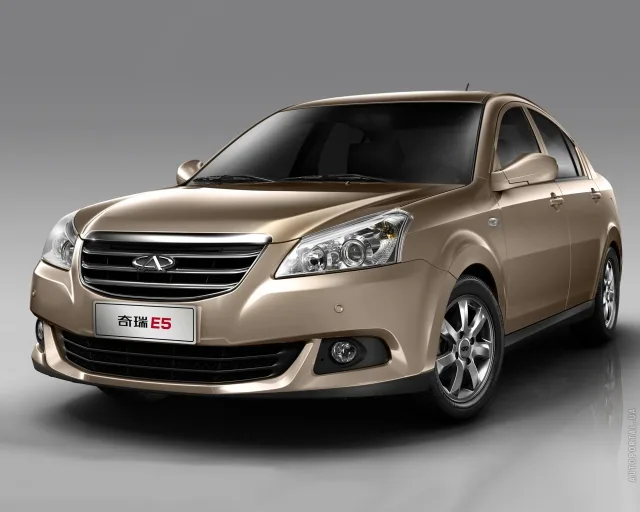 Chery E5 седан — 6