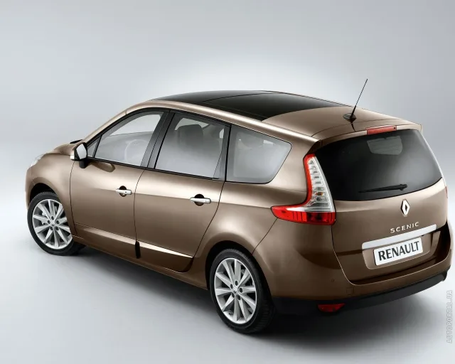 Renault Grand Scenic 1.5 dCi MT Authentique — 9
