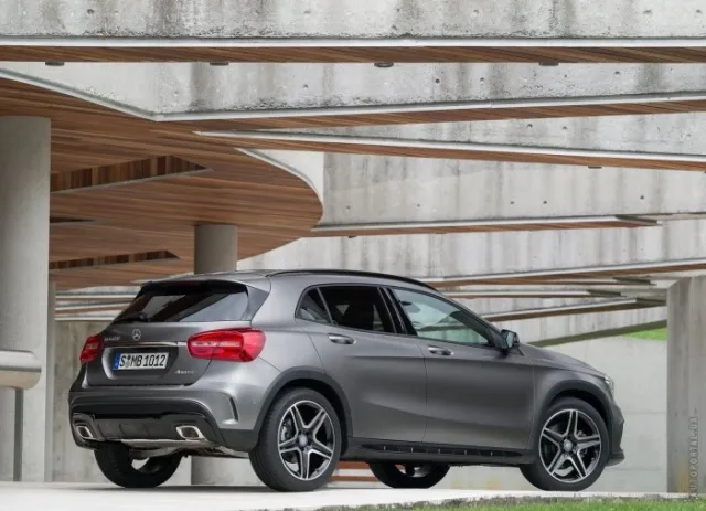 Mercedes-Benz GLA-Class 180 CDI MT — 7