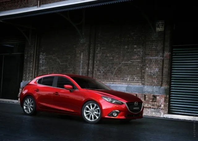 Mazda 3 2014 хетчбек — 20