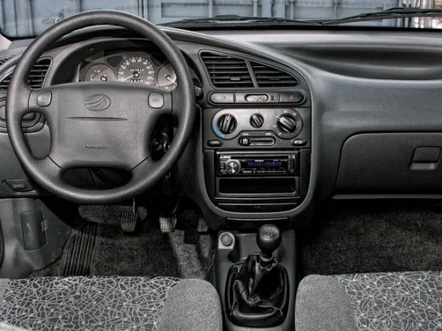 ЗАЗ Lanos hatchback — 4