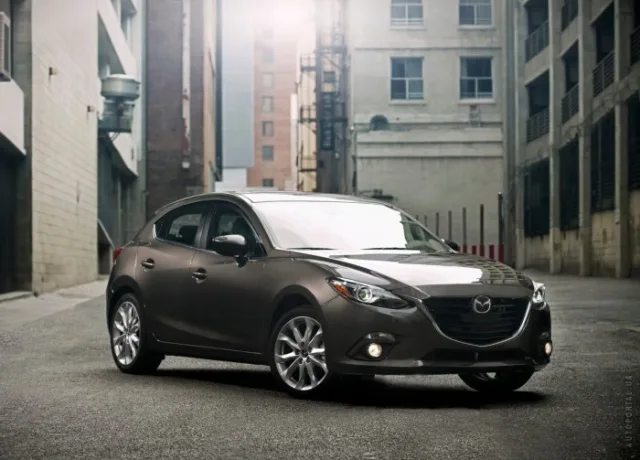 Mazda 3 2014 хетчбек — 11