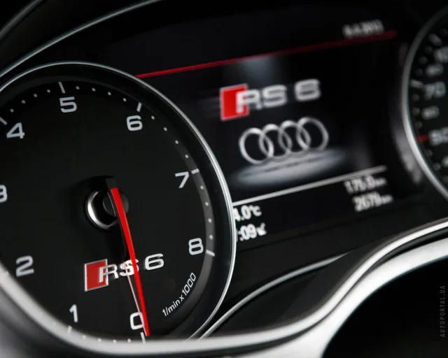 Audi RS6 Avant 2013 station wagon — 4