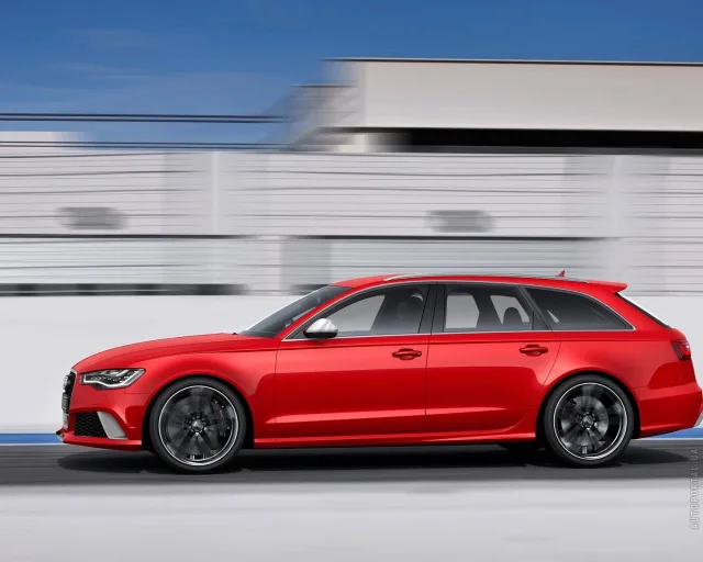Audi RS6 Avant 2013 station wagon — 12