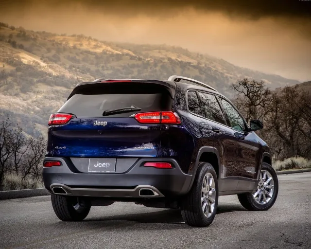 Jeep Cherokee позашляховик — 8