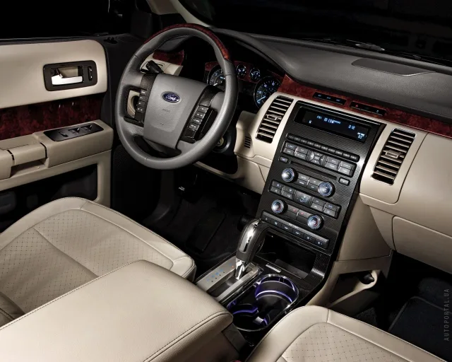 Ford Flex кросовер — 2