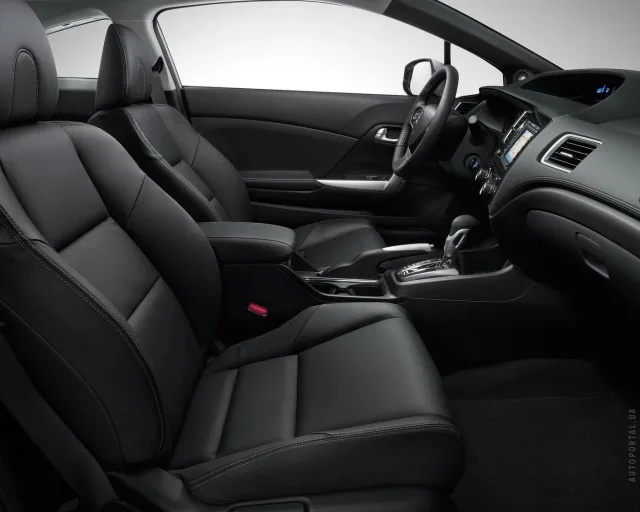 Honda Civic 2013 седан — 10