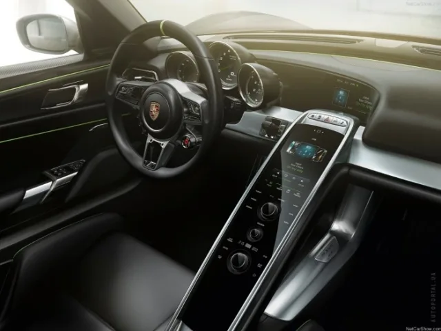 Porsche 918 Spyder 4.6 AT — 2