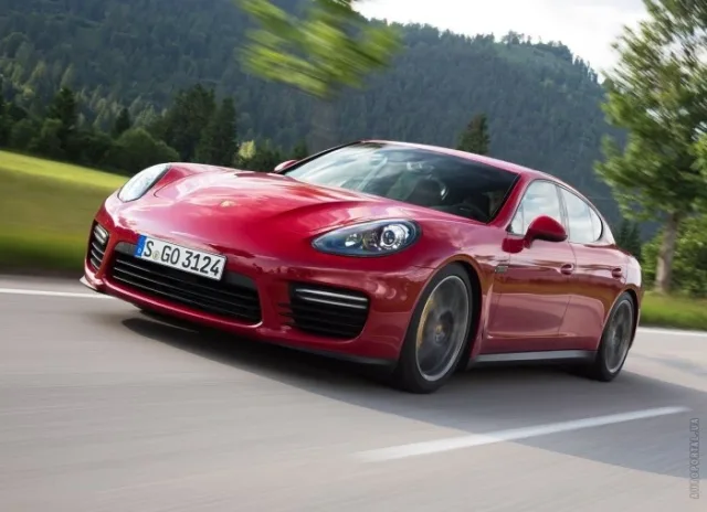 Porsche Panamera 2013 хетчбек — 8