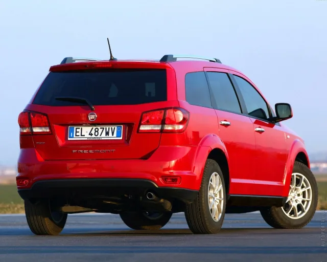 Fiat Freemont (Фиат Фримонт) кроссовер — 11